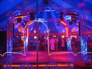 Lees meer over het artikel Feest – Circus Pens