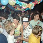 Lees meer over het artikel Feest – Tropical Party