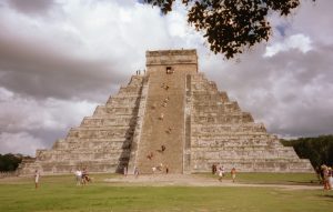 Lees meer over het artikel Maya Route : 2001